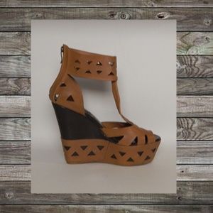 Womens Cuff wedges